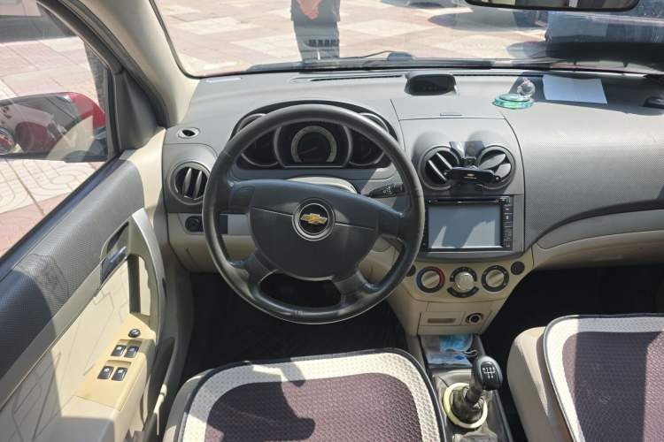 Used Chevrolet Lova 2010 1.6MT Dynamic Edition Steering Wheel