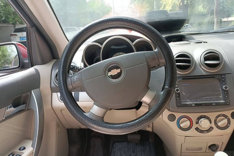 Used Chevrolet Lova 2010 1.4 AT Fashion Edition Steering Wheel