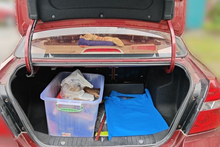 Used Chevrolet Lova 2010 1.4 MT Fengdu Version Trunk