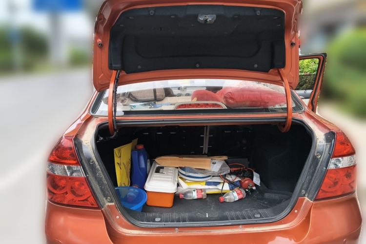 Used Chevrolet Lova 2010 1.4 AT Fashion Edition Trunk