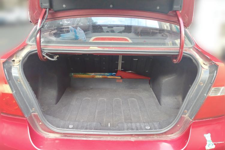 Used Chevrolet Lova 2010 1.4 AT Fashion Edition Trunk
