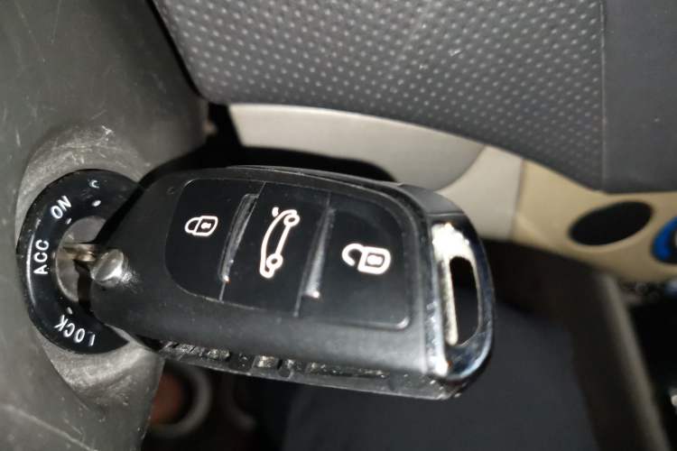 Used Chevrolet Lova 2010 1.4 AT Fashion Edition Vehicle Key
