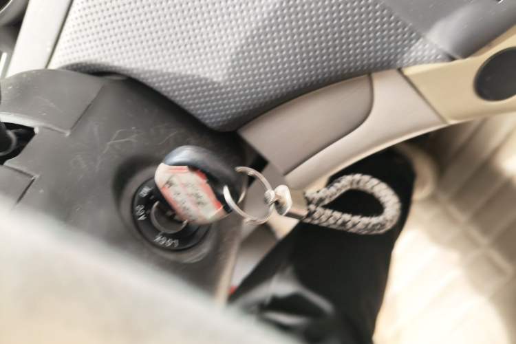 Used Chevrolet Lova 2010 1.4 AT Fashion Edition Vehicle Key