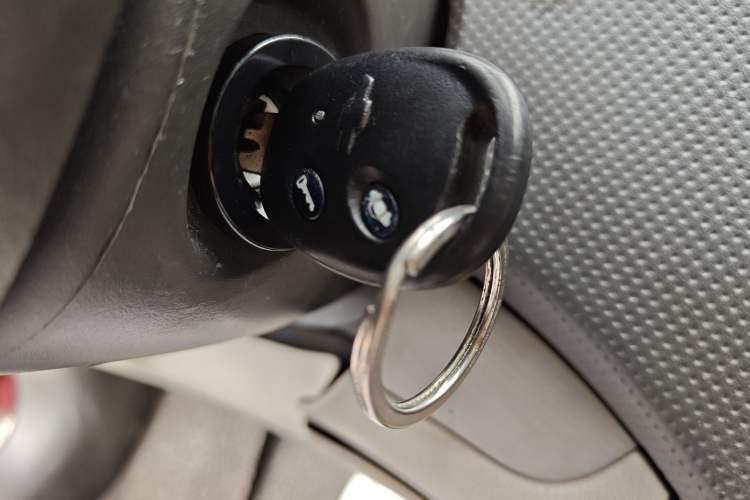 Used Chevrolet Lova 2010 1.4 AT Fashion Edition Vehicle Key