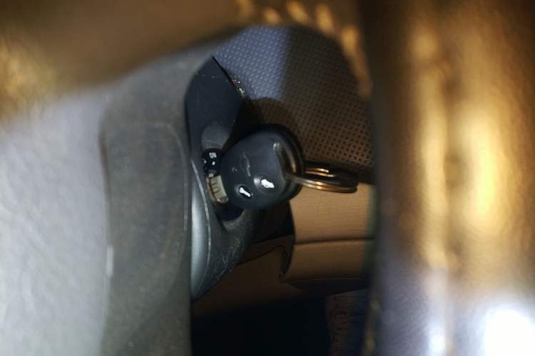 Used Chevrolet Lova 2010 1.6 AT Style Edition Vehicle Key