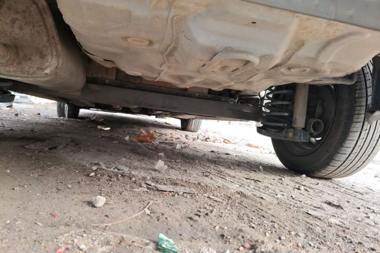 Used Chevrolet Lova 2010 1.4 MT Fengdu Version Chassis Rear