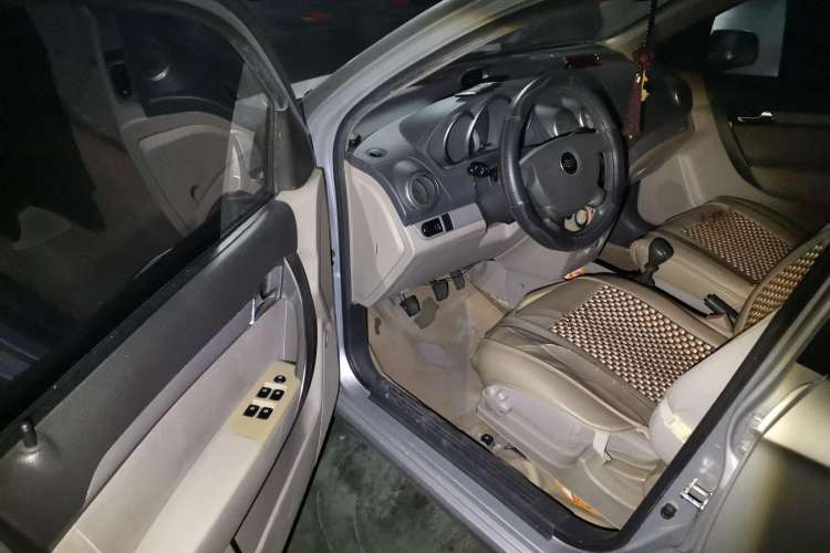 Used Chevrolet Lova 2010 1.4 MT Fengdu Version Driver Seat