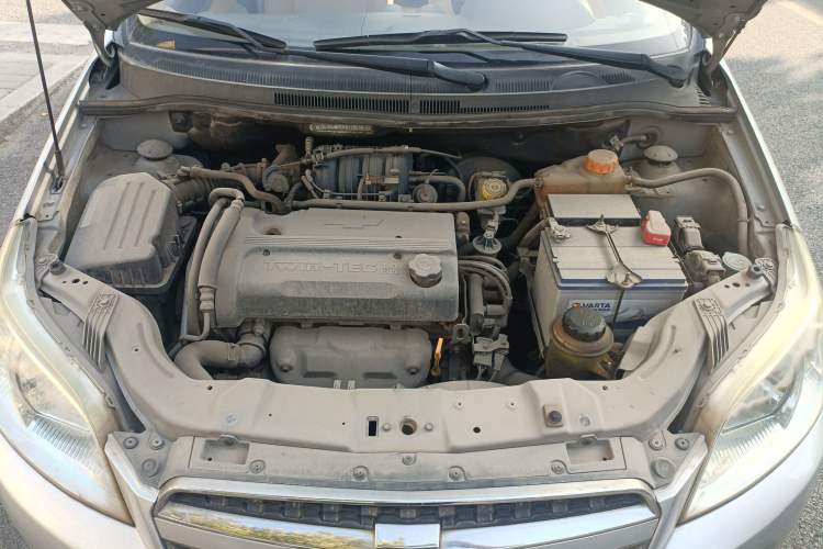Used Chevrolet Lova 2010 1.4 MT Fengdu Version Engine Bay