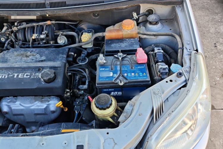 Used Chevrolet Lova 2010 1.4 AT Fashion Edition Engine Bay Left