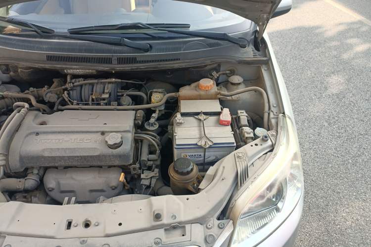 Used Chevrolet Lova 2010 1.4 MT Fengdu Version Engine Bay Left