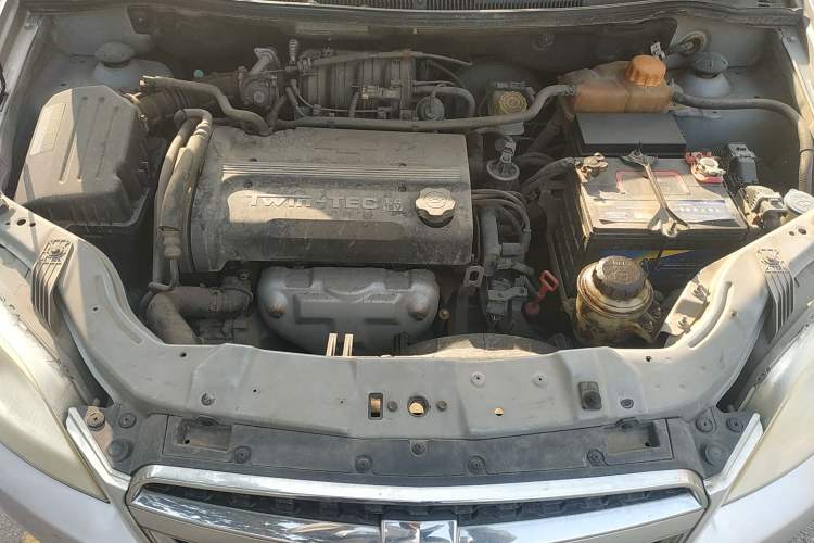 Used Chevrolet Lova 2010 1.4 AT Fashion Edition Engine Bay