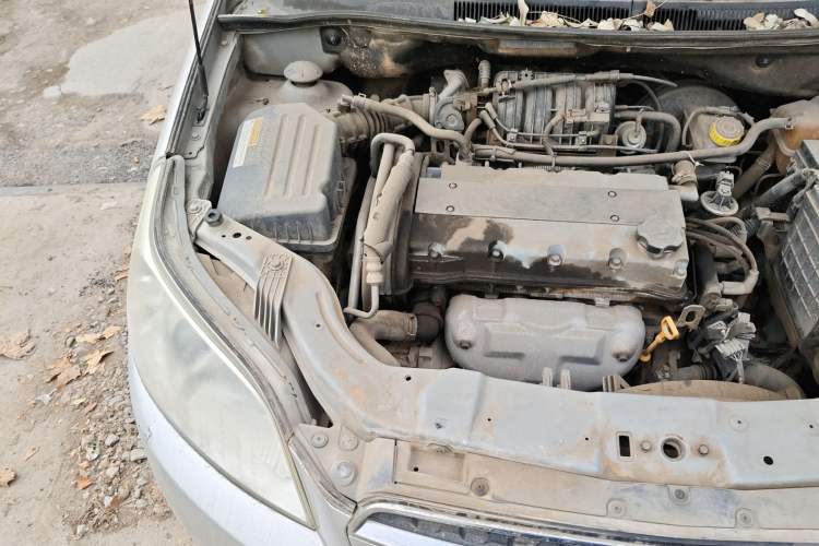 Used Chevrolet Lova 2010 1.4 MT Fengdu Version Engine Bay Right