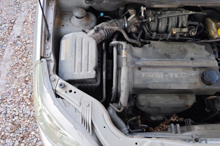 Used Chevrolet Lova 2010 1.4 AT Fashion Edition Engine Bay Right
