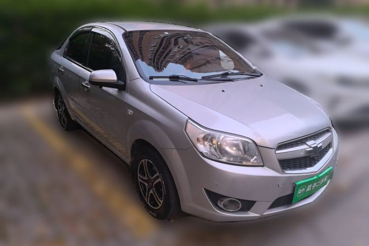Used Chevrolet Lova 2010 1.4 AT Fashion Edition Front Right 45 Deg