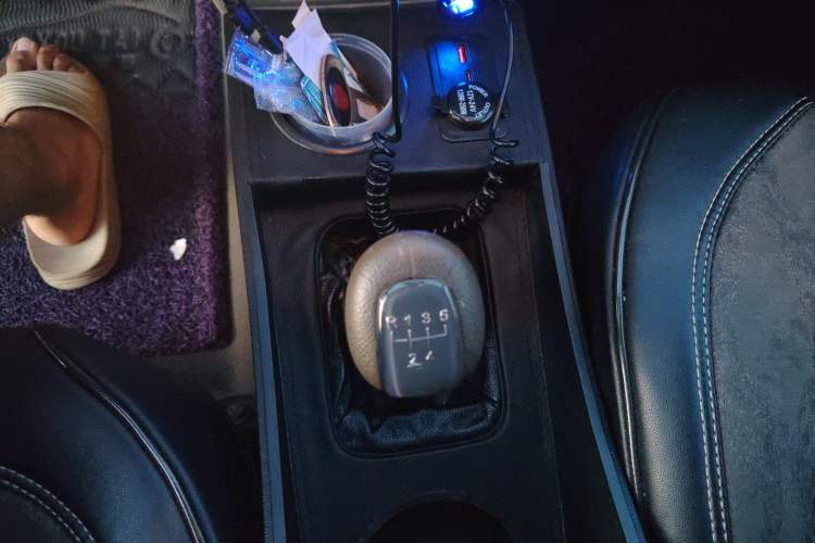 Used Chevrolet Lova 2010 1.4 MT Fengdu Version Gear Lever