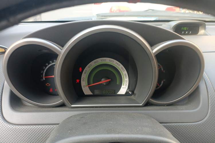 Used Chevrolet Lova 2010 1.4 MT Fengdu Version Instrument Cluster