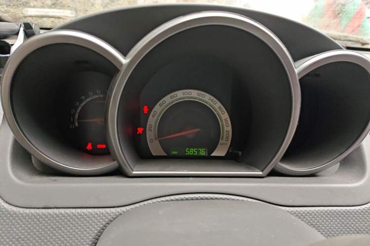Used Chevrolet Lova 2010 1.4 AT Fashion Edition Instrument Cluster