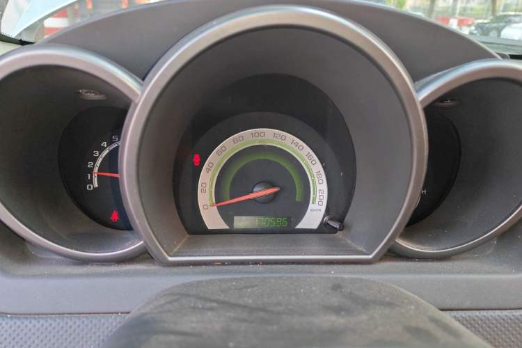 Used Chevrolet Lova 2010 1.4 AT Fashion Edition Instrument Cluster