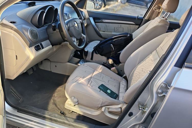 Used Chevrolet Lova 2010 1.4 AT Fashion Edition Left Front Seat