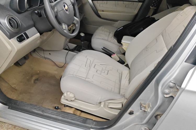 Used Chevrolet Lova 2010 1.4 AT Fashion Edition Left Front Seat