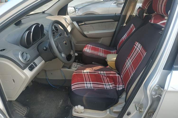 Used Chevrolet Lova 2010 1.4 AT Fashion Edition Left Front Seat