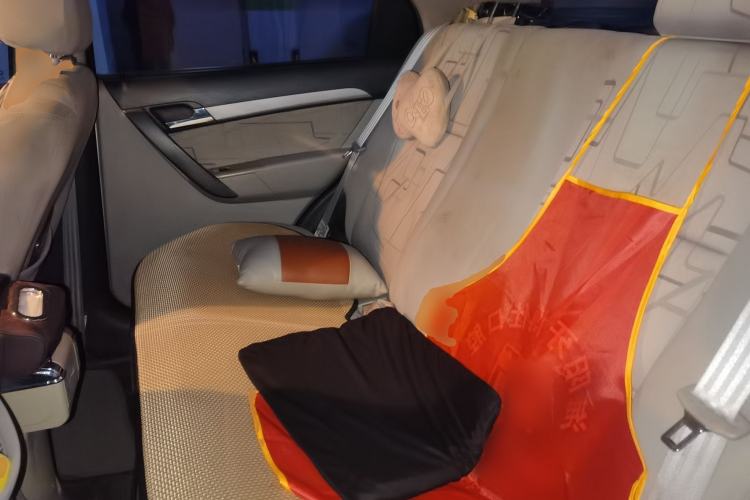 Used Chevrolet Lova 2010 1.6MT Dynamic Edition Left Rear Seat
