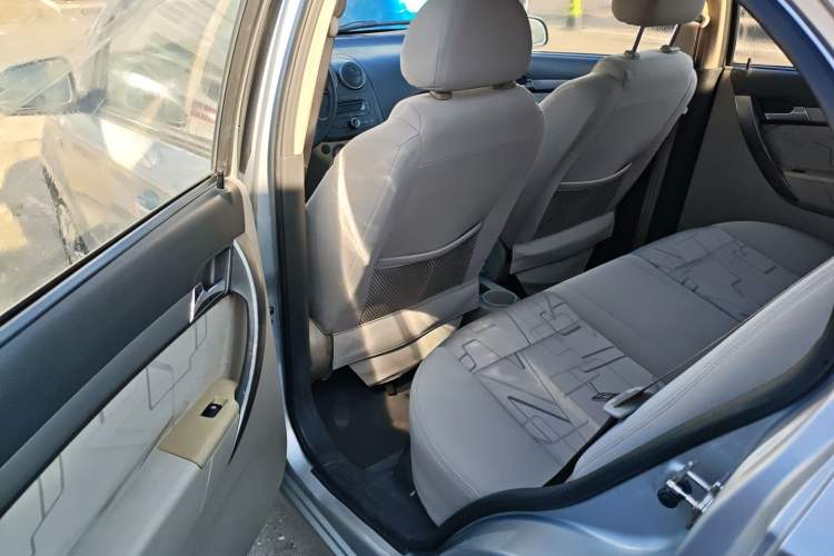 Used Chevrolet Lova 2010 1.4 AT Fashion Edition Left Rear Seat
