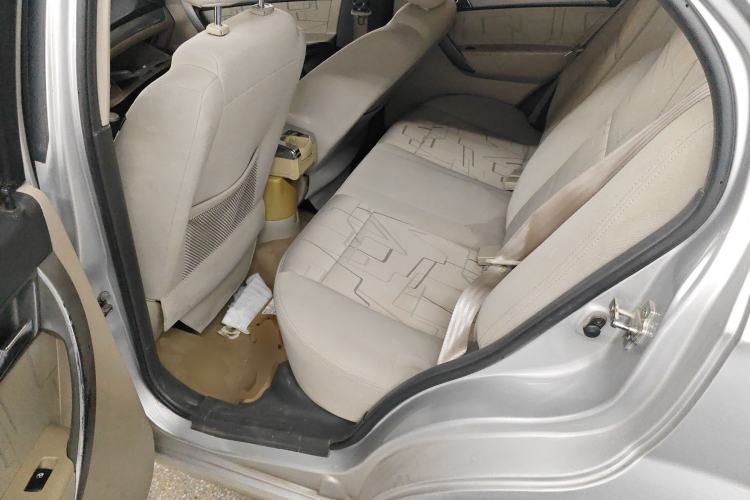 Used Chevrolet Lova 2010 1.4 AT Fashion Edition Left Rear Seat