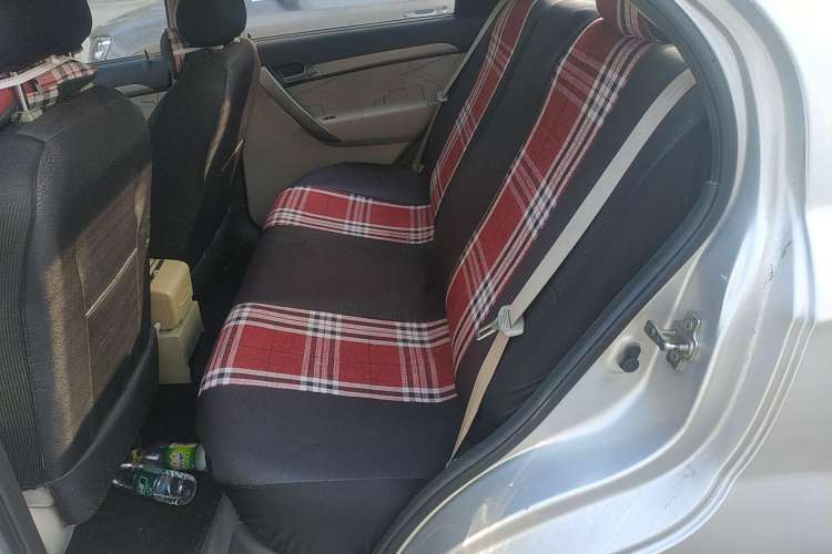 Used Chevrolet Lova 2010 1.4 AT Fashion Edition Left Rear Seat
