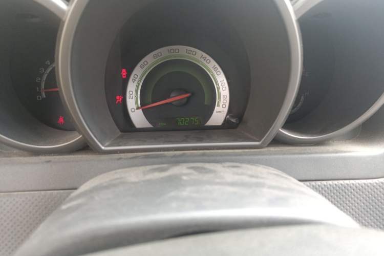 Used Chevrolet Lova 2010 1.4 MT Fengdu Version Odometer Close Up