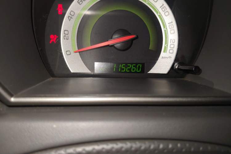 Used Chevrolet Lova 2010 1.4 MT Fengdu Version Odometer Close Up