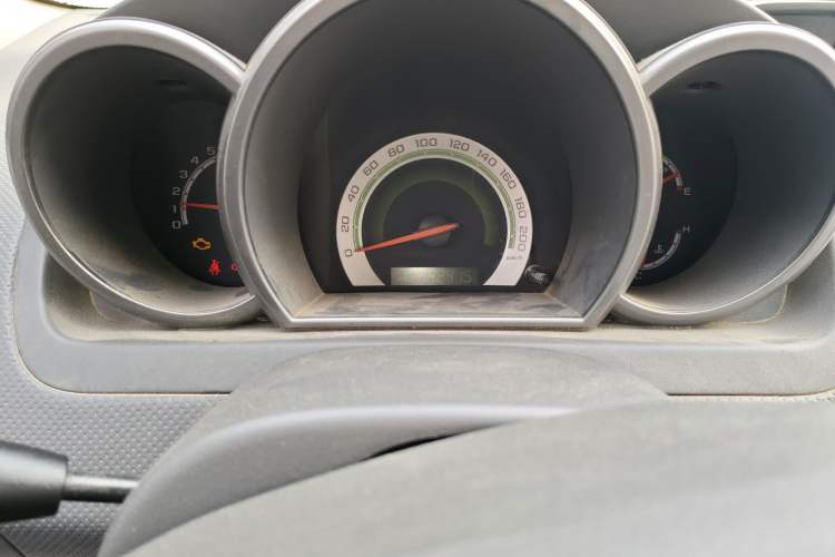 Used Chevrolet Lova 2010 1.4 MT Fengdu Version Odometer Close Up