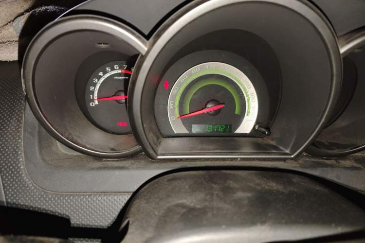 Used Chevrolet Lova 2010 1.4 MT Fengdu Version Odometer Close Up