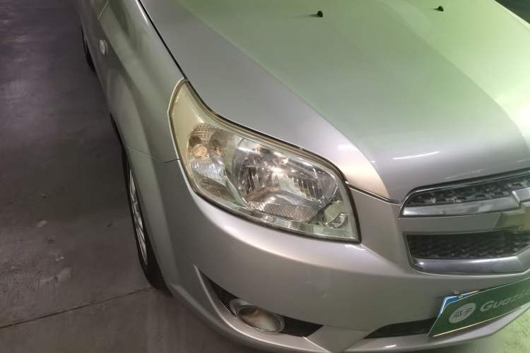 Used Chevrolet Lova 2010 1.6MT Dynamic Edition Right Front Headlight