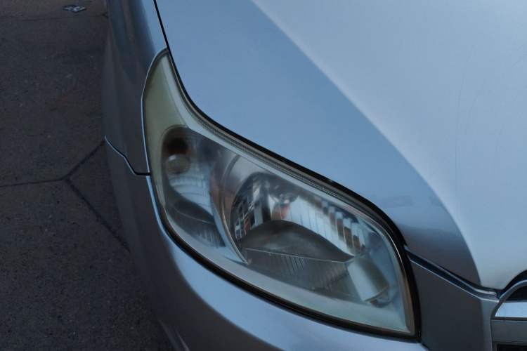 Used Chevrolet Lova 2010 1.4 MT Fengdu Version Right Front Headlight
