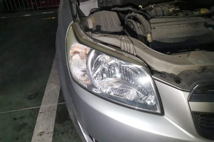 Used Chevrolet Lova 2010 1.4 MT Fengdu Version Right Front Headlight