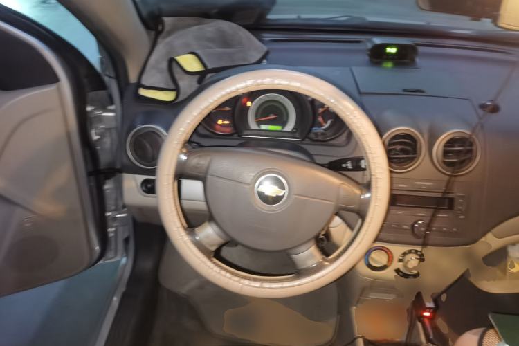 Used Chevrolet Lova 2010 1.6MT Dynamic Edition Steering Wheel