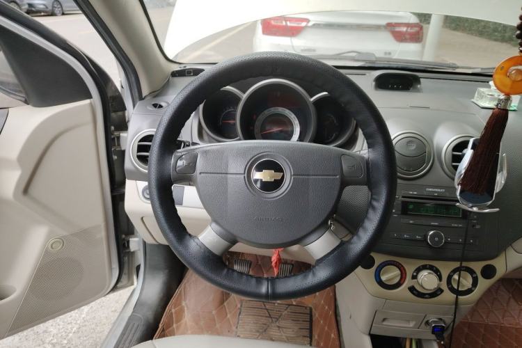 Used Chevrolet Lova 2010 1.6MT Dynamic Edition Steering Wheel