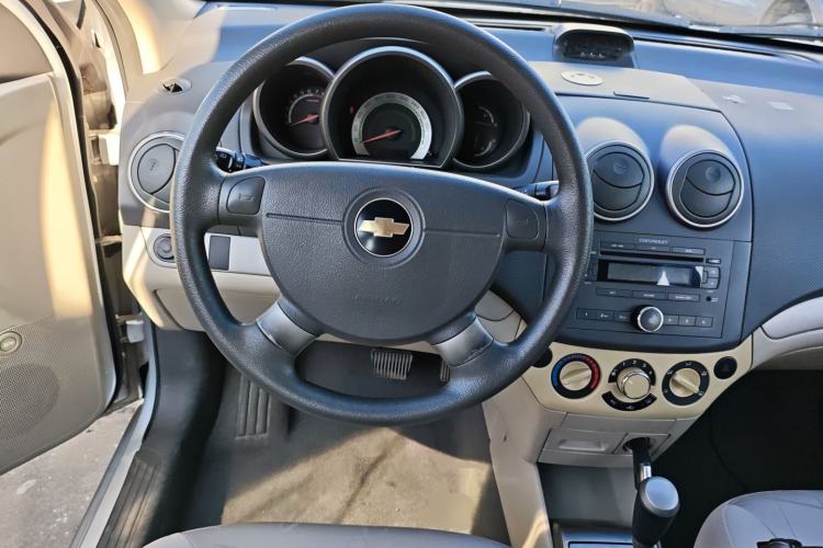 Used Chevrolet Lova 2010 1.4 AT Fashion Edition Steering Wheel