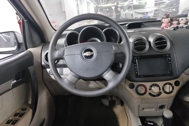 Used Chevrolet Lova 2010 1.4 AT Fashion Edition Steering Wheel