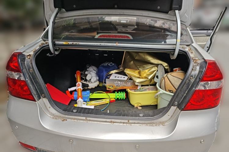 Used Chevrolet Lova 2010 1.4 AT Fashion Edition Trunk
