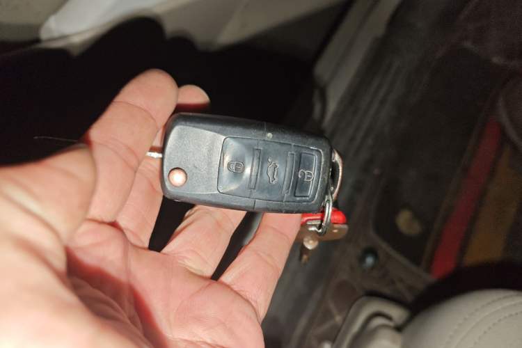 Used Chevrolet Lova 2010 1.4 MT Fengdu Version Vehicle Key