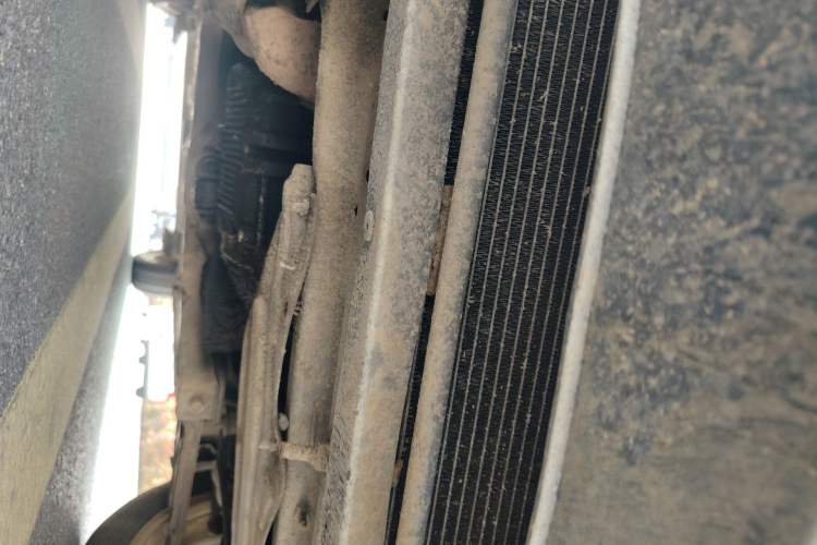 Used Chevrolet Lova 2010 1.4 MT Fengdu Version Chassis Front
