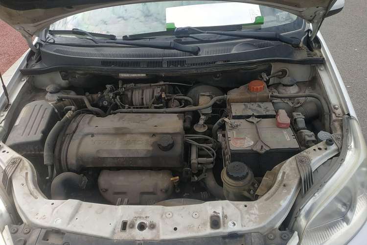 Used Chevrolet Lova 2010 1.4 MT Fengdu Version Engine Bay