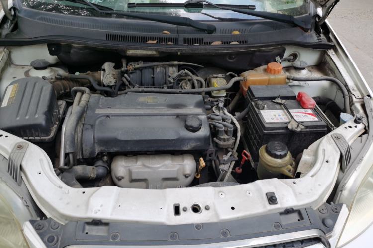 Used Chevrolet Lova 2010 1.6 AT Style Edition Engine Bay