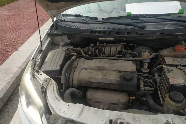 Used Chevrolet Lova 2010 1.4 MT Fengdu Version Engine Bay Right