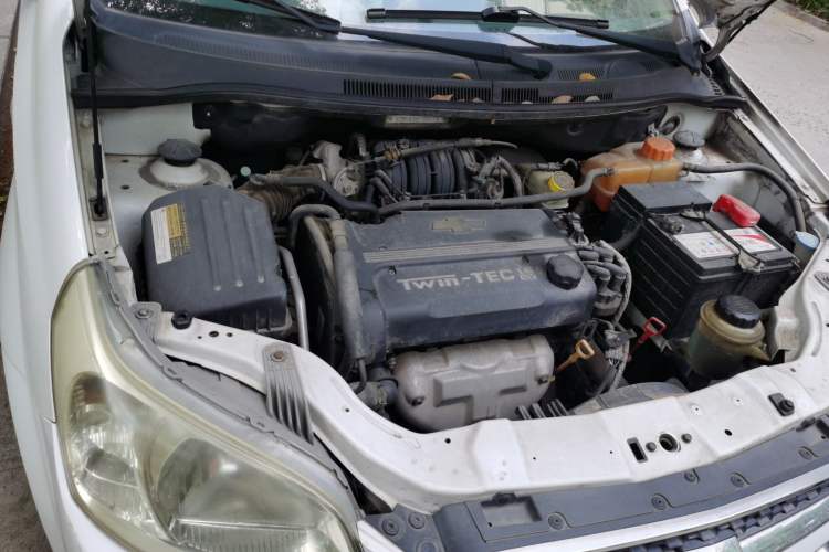 Used Chevrolet Lova 2010 1.6 AT Style Edition Engine Bay Right