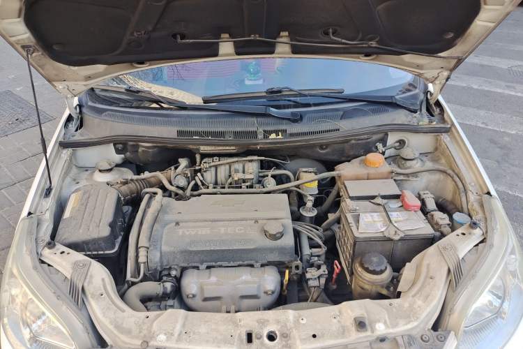 Used Chevrolet Lova 2010 1.4 AT Fashion Edition Engine Bay