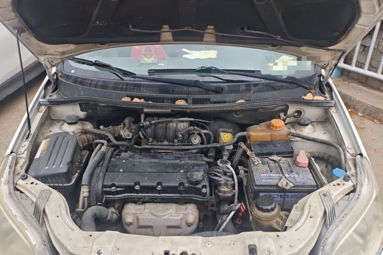 Used Chevrolet Lova 2010 1.6 AT Style Edition Engine Bay