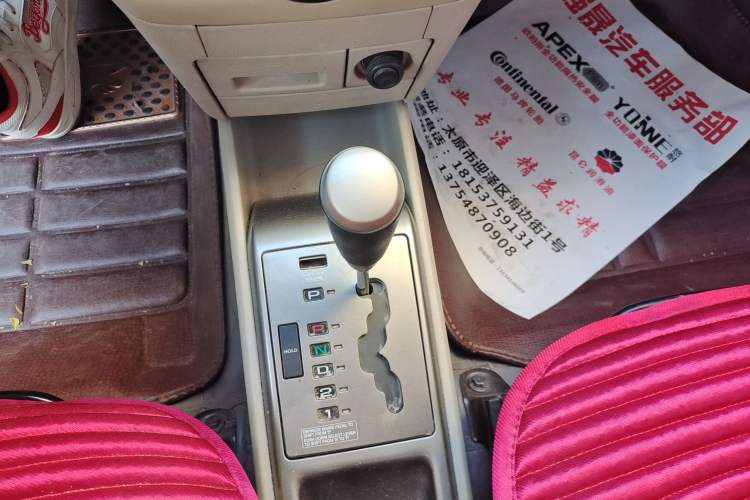 Used Chevrolet Lova 2010 1.4 AT Fashion Edition Gear Lever